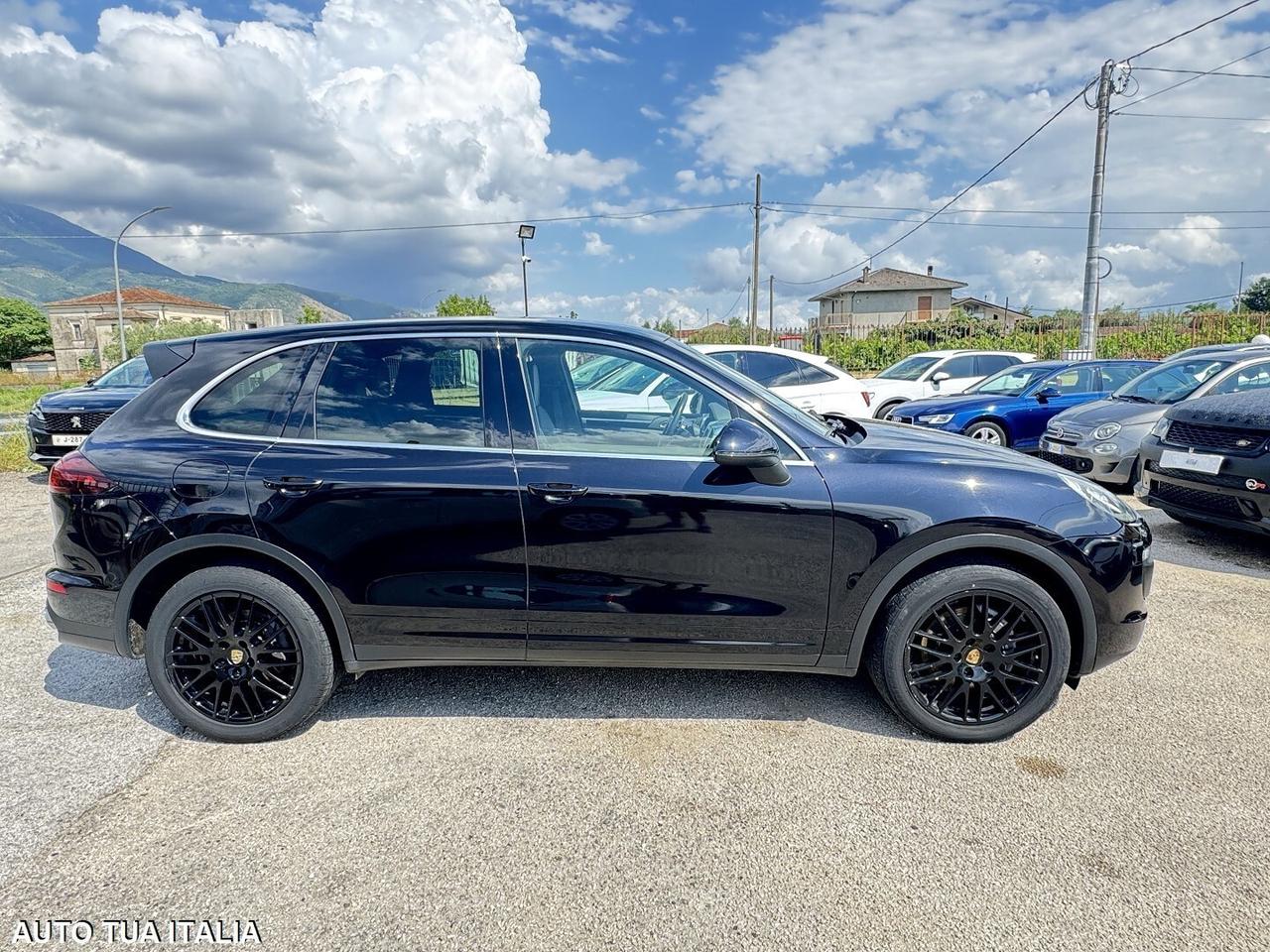 PORSCHE CAYENNE DIESEL NAVI PASM LED