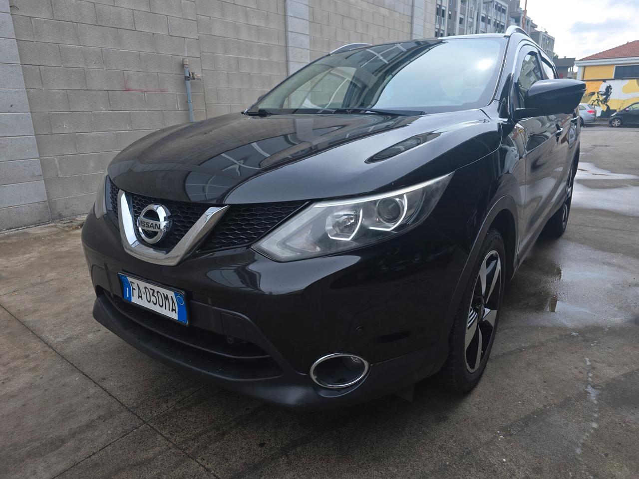 Nissan Qashqai 1.2 DIG- AUTOMATICO/TETTO PANORAMICO GARANZIA E PERMUTA