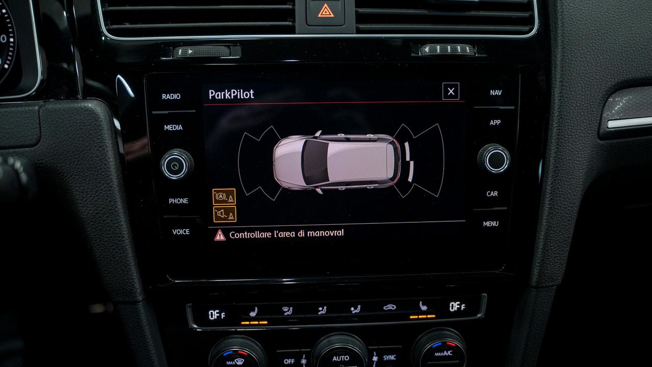 Volkswagen Golf GTI 7.5 PERFORMANCE 245CV DSG TETTO XENO NAVI FULL OPTIONAL