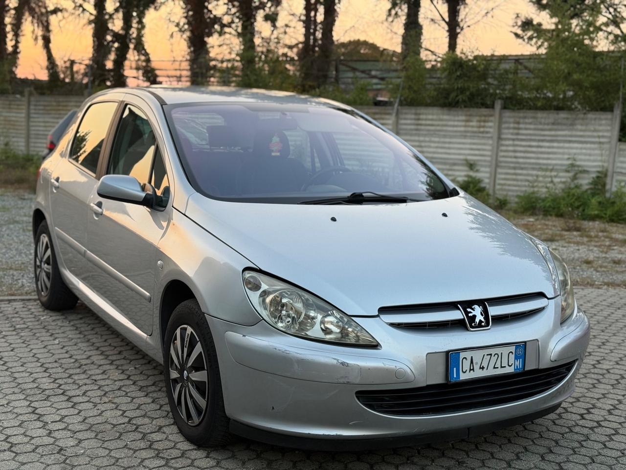 Peugeot 307 1.6 16V 5p. XR