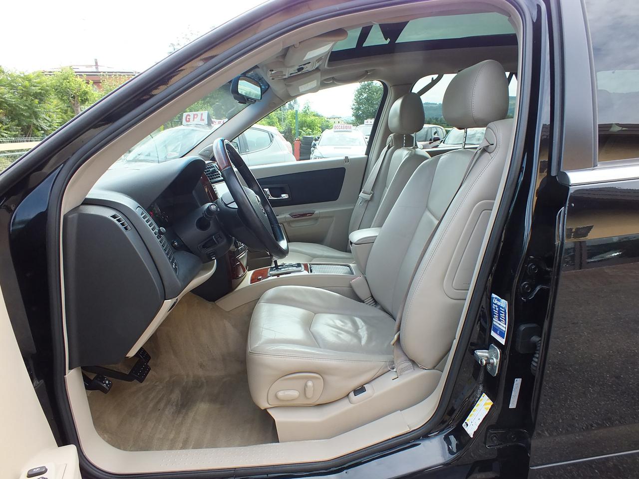 CADILLAC SRX 3.6 V6 AUTOM.4X4 7-POSTI