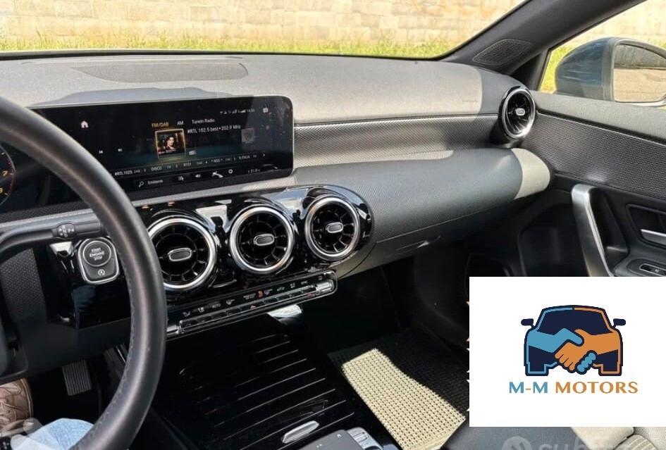 Mercedes A 180 Premium UNICO PROPRIETARIO