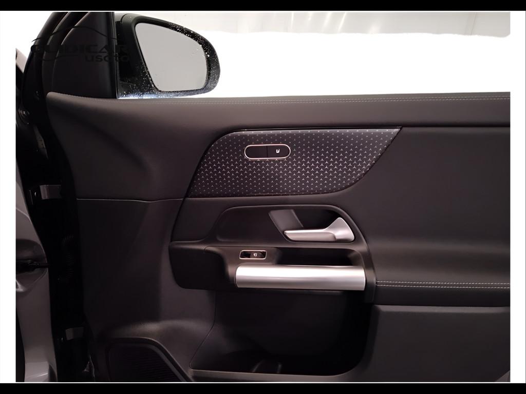 Mercedes-Benz GLA-H247 2023 - GLA 200 d Progressive Advanced auto