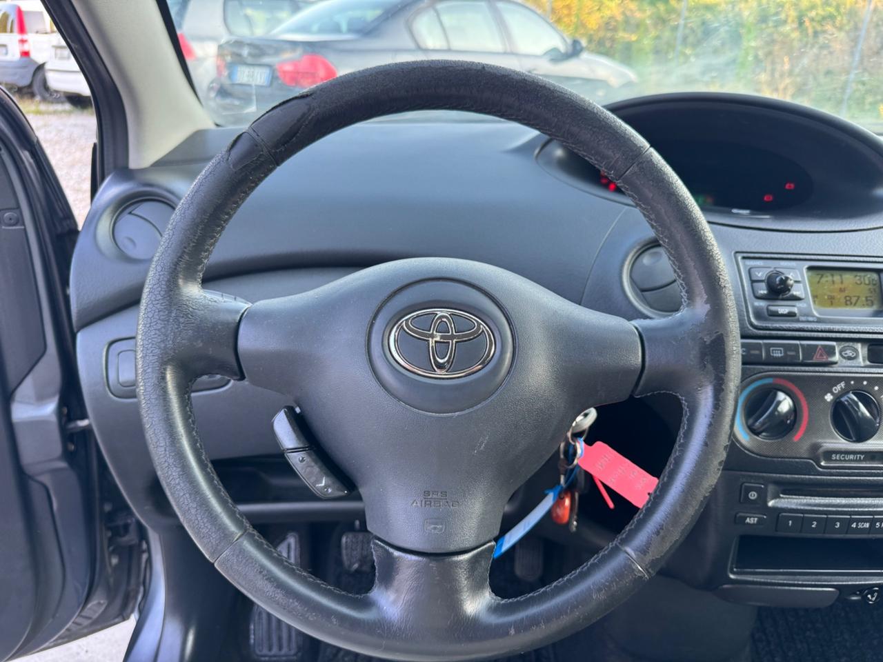 Toyota Yaris 1.3i 16V cat 3 porte Sol