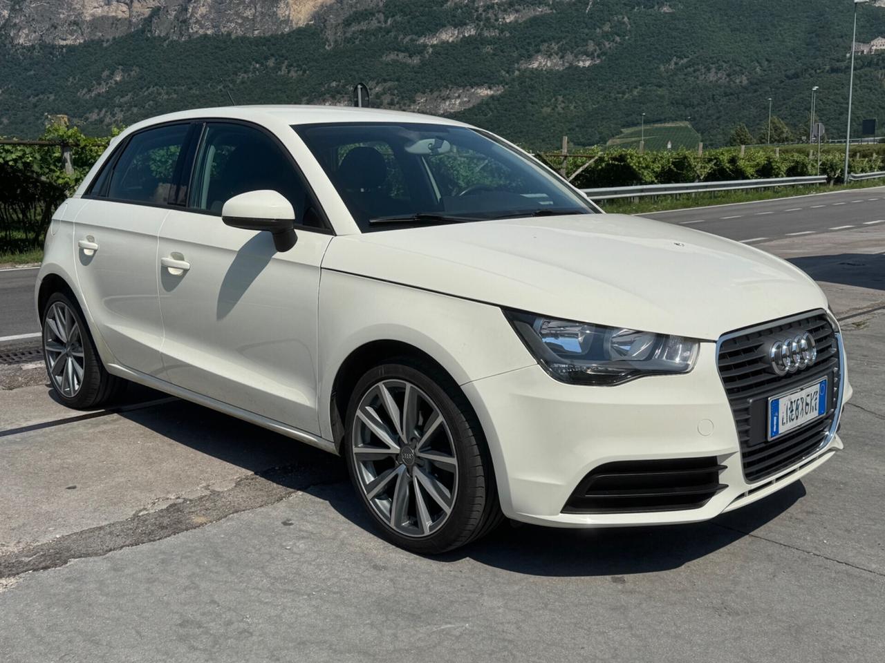 Audi A1 1.6 TDI 90CV MANUALE NEOPATENTATI