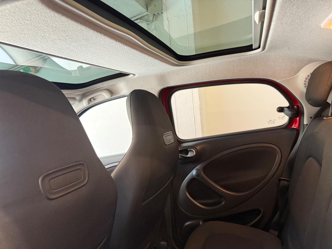 Smart ForFour 90 0.9 Turbo twinamic Nightview red