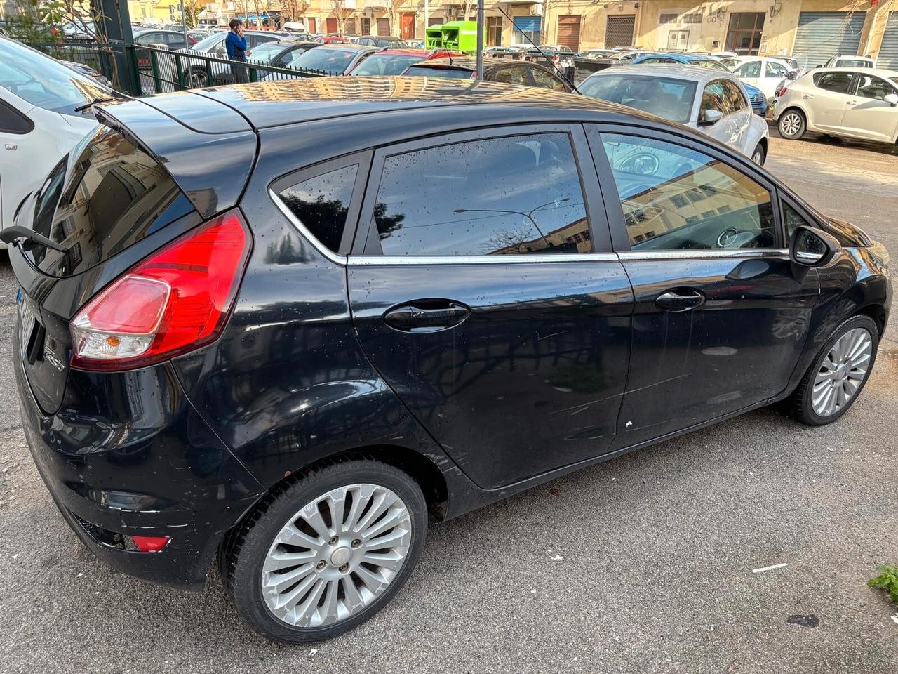 Ford Fiesta 1.4 TDCi 68CV 5 porte Titanium