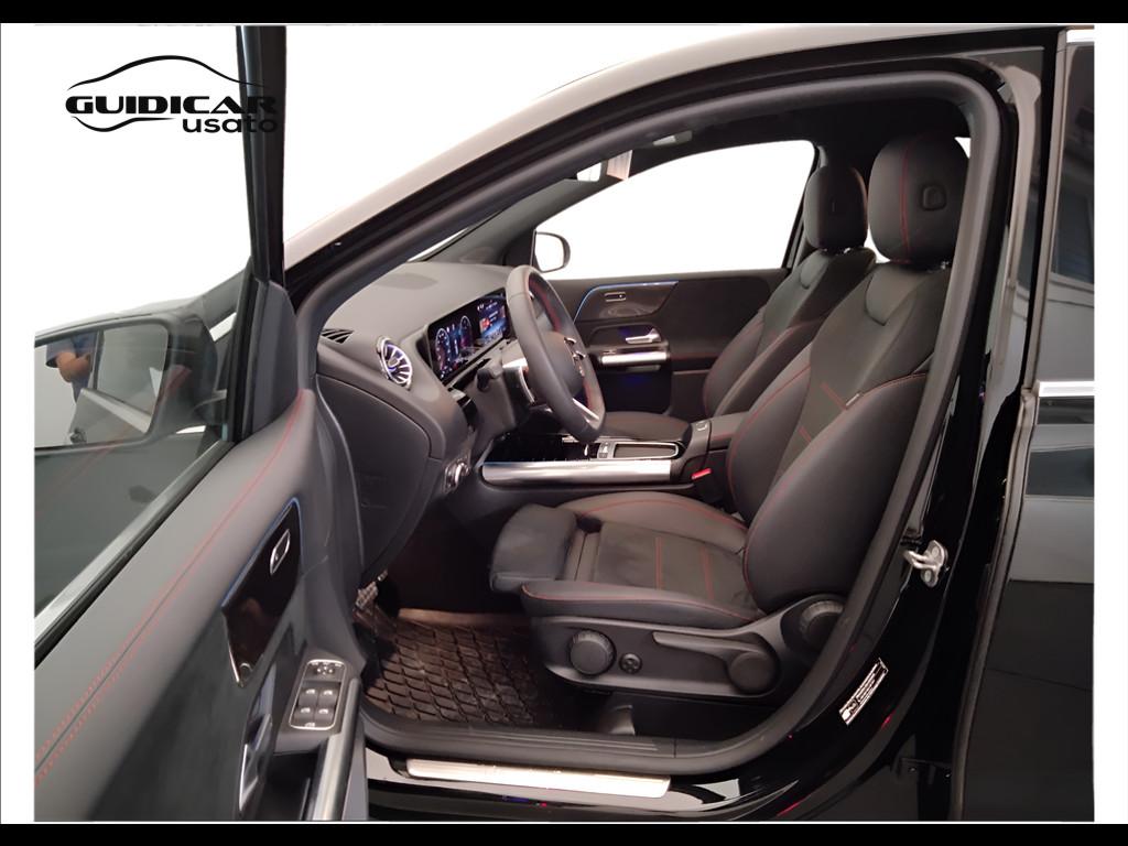 Mercedes-Benz Classe B - W247 2023 - B 180 d AMG Line Advanced Plus auto