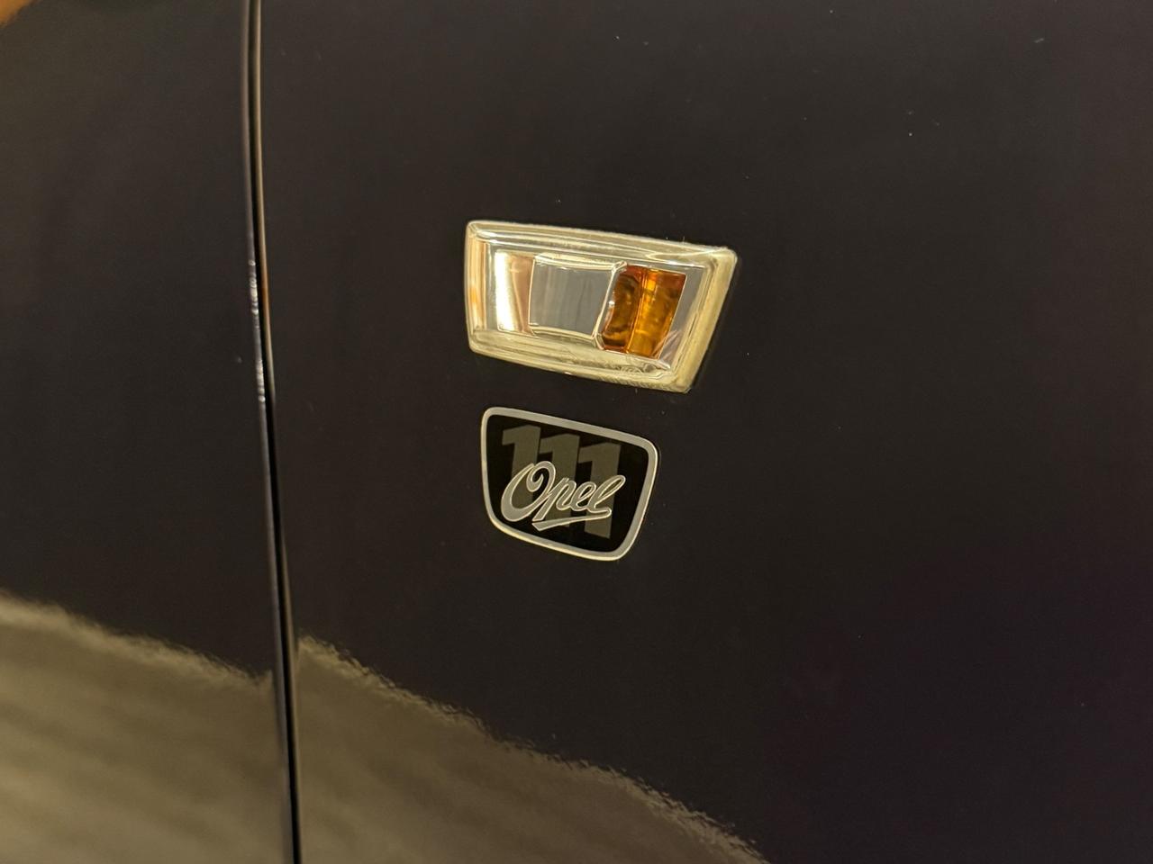 SPETTACOLARE OPEL CORSA 111 ANNIVERSARIO CON 72.498 KM