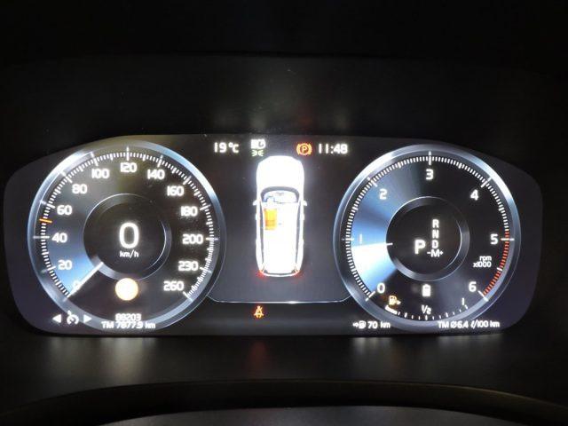 VOLVO V60 B4 (D) R-DESIGN AUTOMATICA