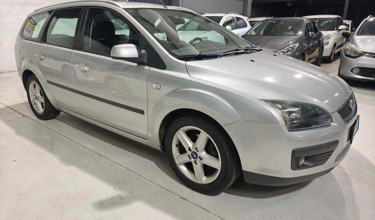 Ford Focus Benzina Neopatentati Bluetooth Apple CarPlay