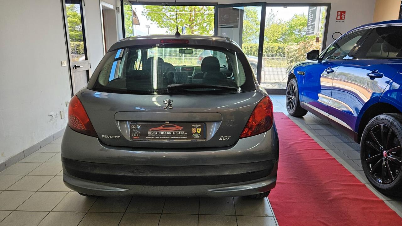 Peugeot 207 1.4 8V 75CV 5p. X Line ECO GPL