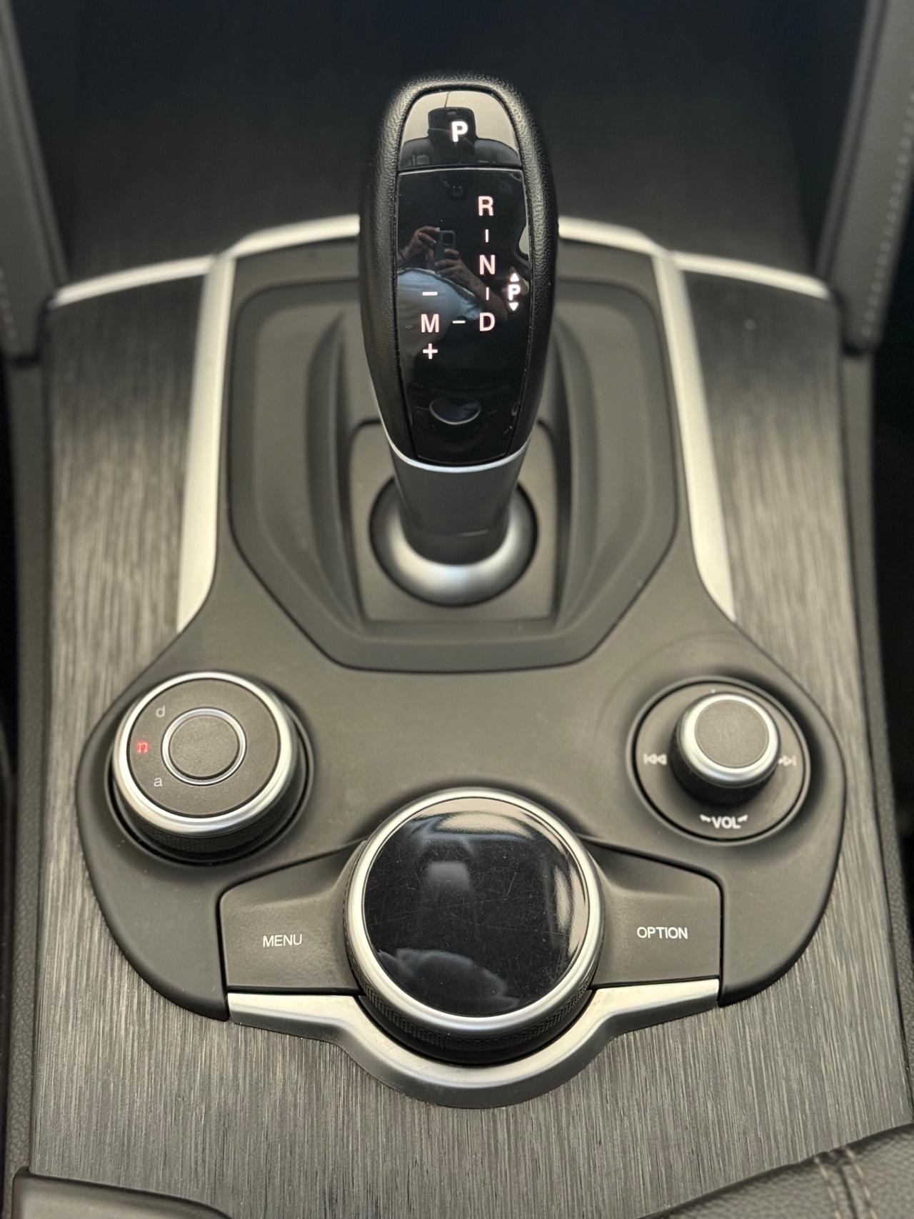 Alfa Romeo Stelvio 2.2 190 CV AT8 Q4 B-Tech