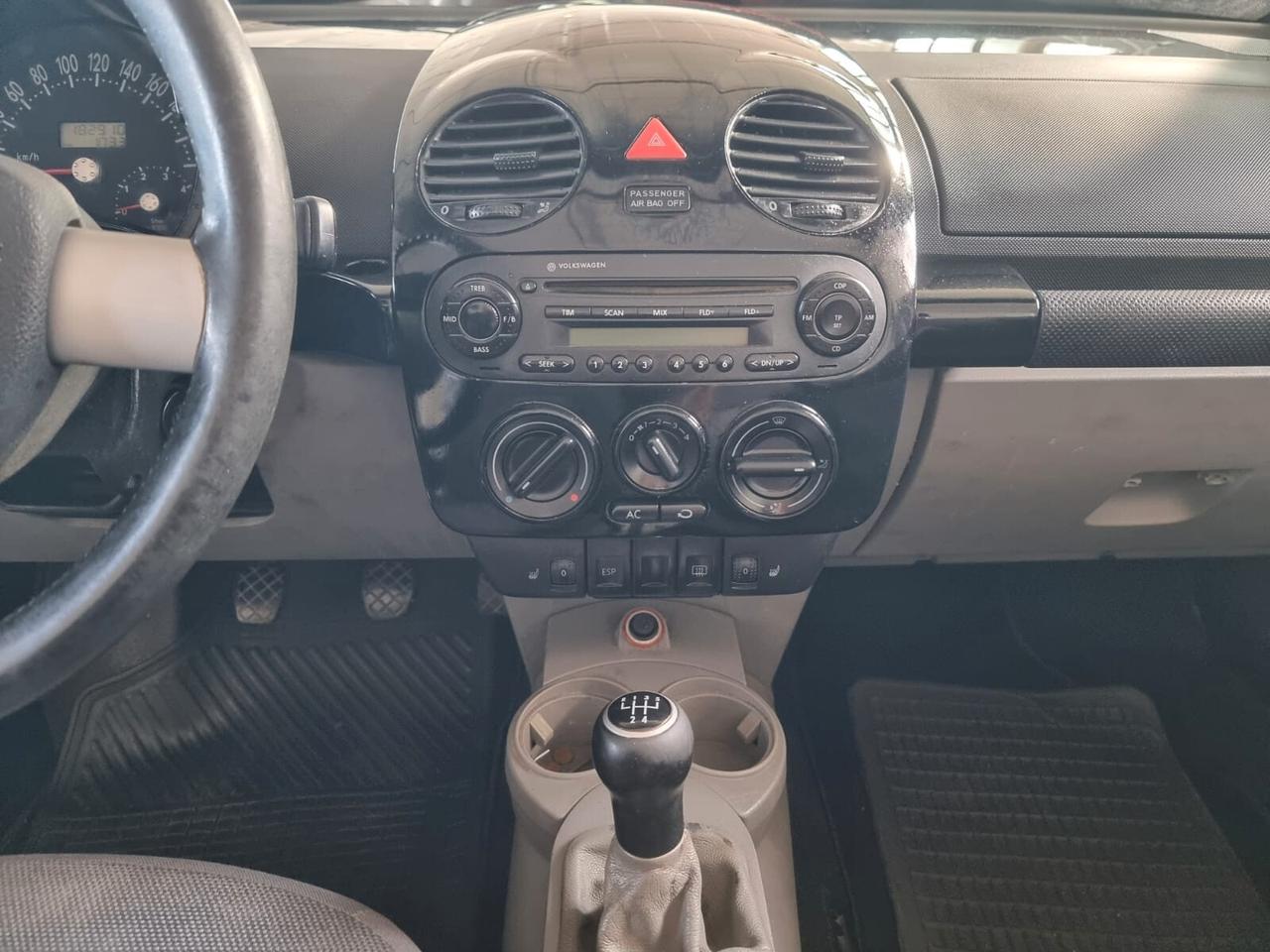 Volkswagen New Beetle 1.9 TDI 101 CV Cabrio