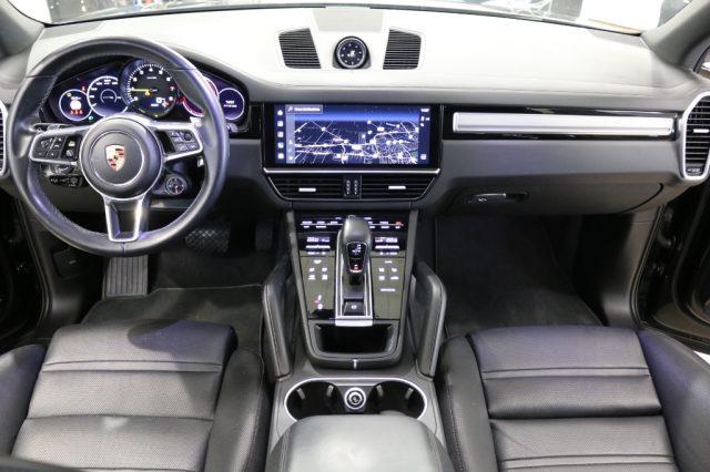 PORSCHE Cayenne 3.0 V6 E-Hybrid Platinum Edition