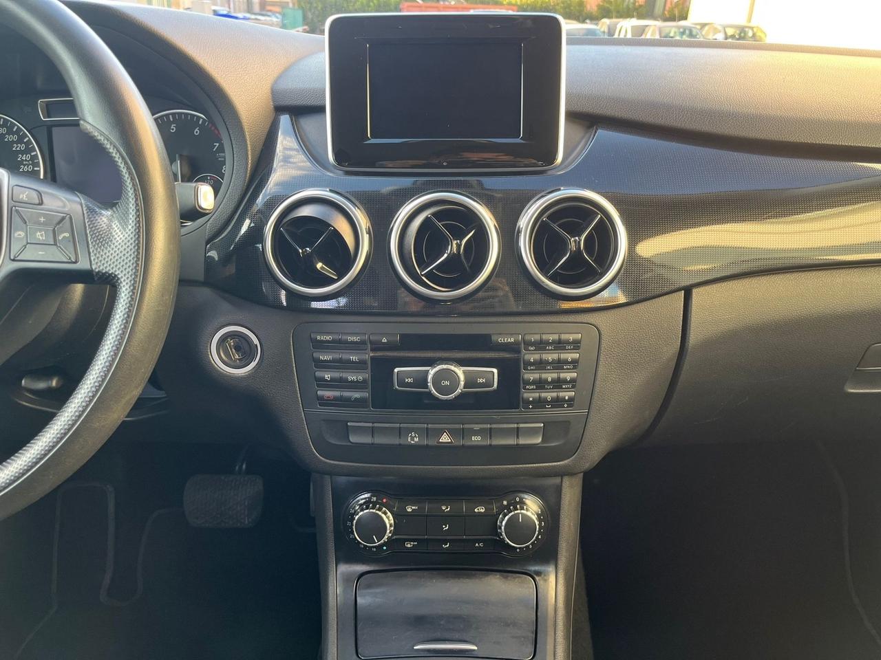 Mercedes-benz B 200 NGD. Benzina/metano