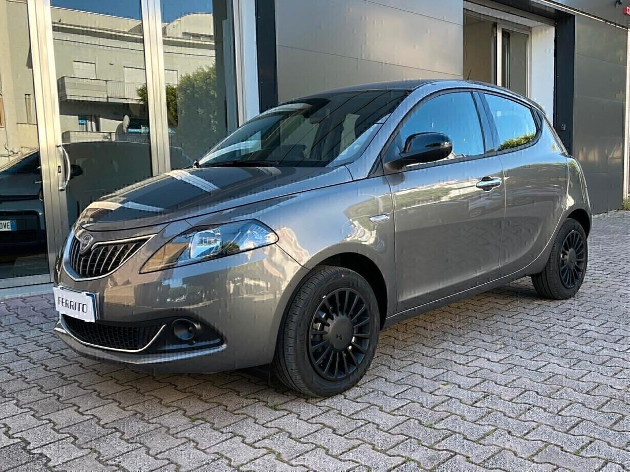 Lancia Ypsilon 1.0 FireFly 5 porte S&S Hybrid KM0