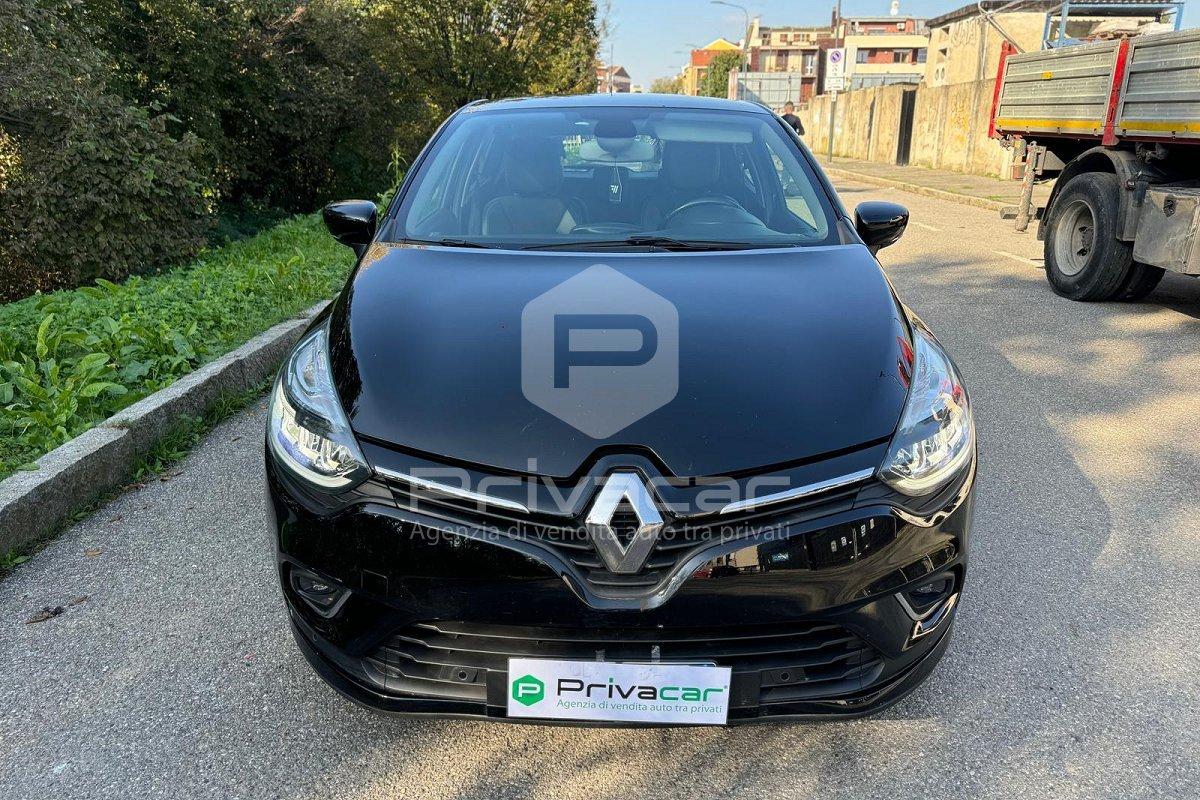 RENAULT Clio TCe 12V 90 CV 5 porte Moschino Zen