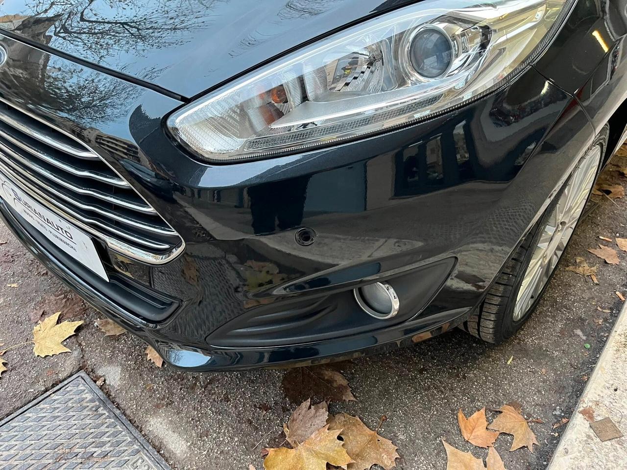 Ford Fiesta 1.5 TDCi 75CV 5 porte Titanium