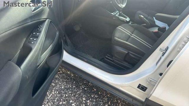 OPEL Crossland 1.2 130cv Elegance autom AT6 - GT159MB