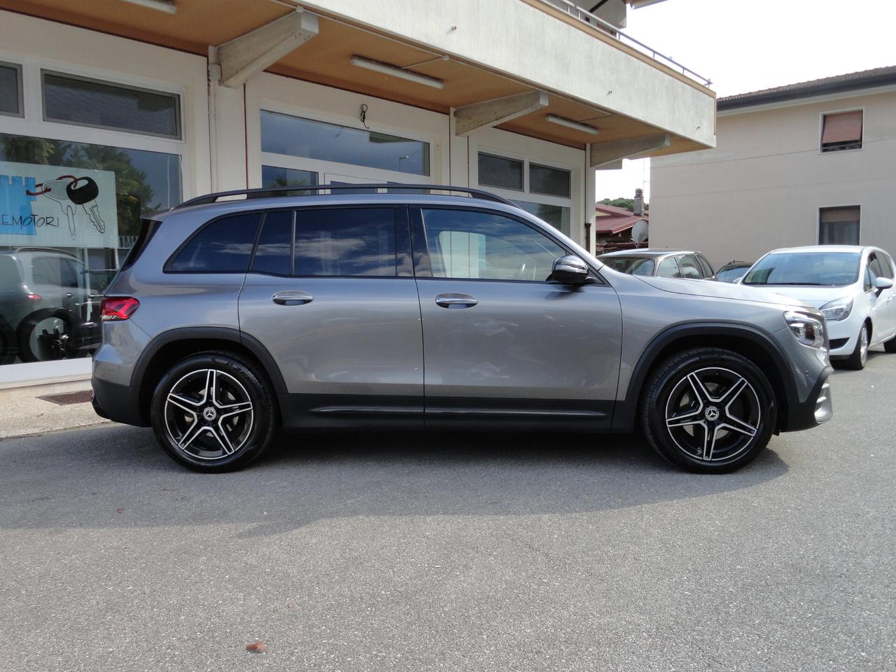 Mercedes-benz GLB 200 d Automatic Premium AMG Style con Black Pack