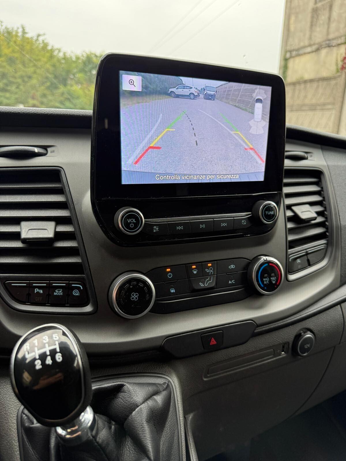 Ford Transit Custom 2.0 EcoBlue Hybrid 130 PC Furgone Trend