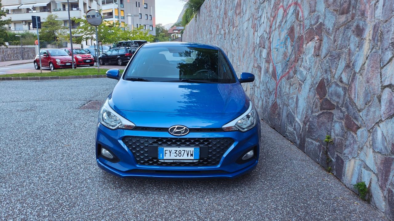 Hyundai i20 1.2 5 porte - neopatentati