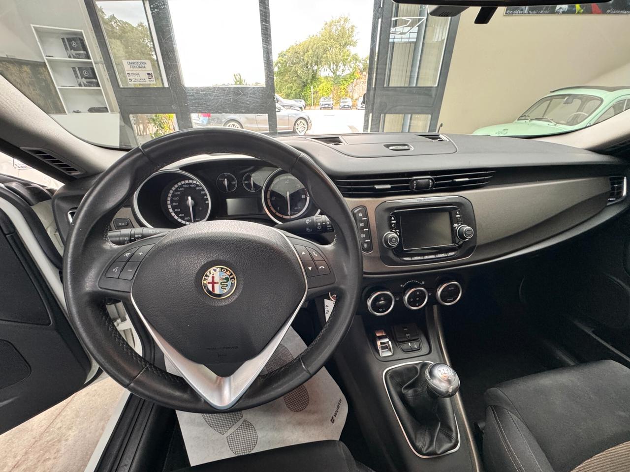 Alfa Romeo Giulietta 1.6 JTDm-2 105 CV Distinctive