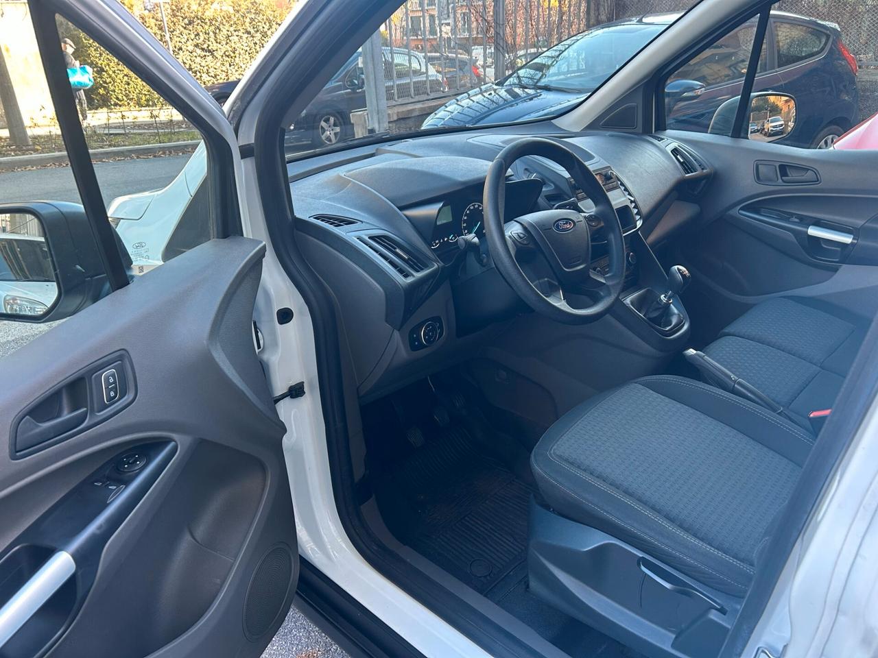 Ford Transit Connect 200 1.5 TDCi 100CV 3 POSTI