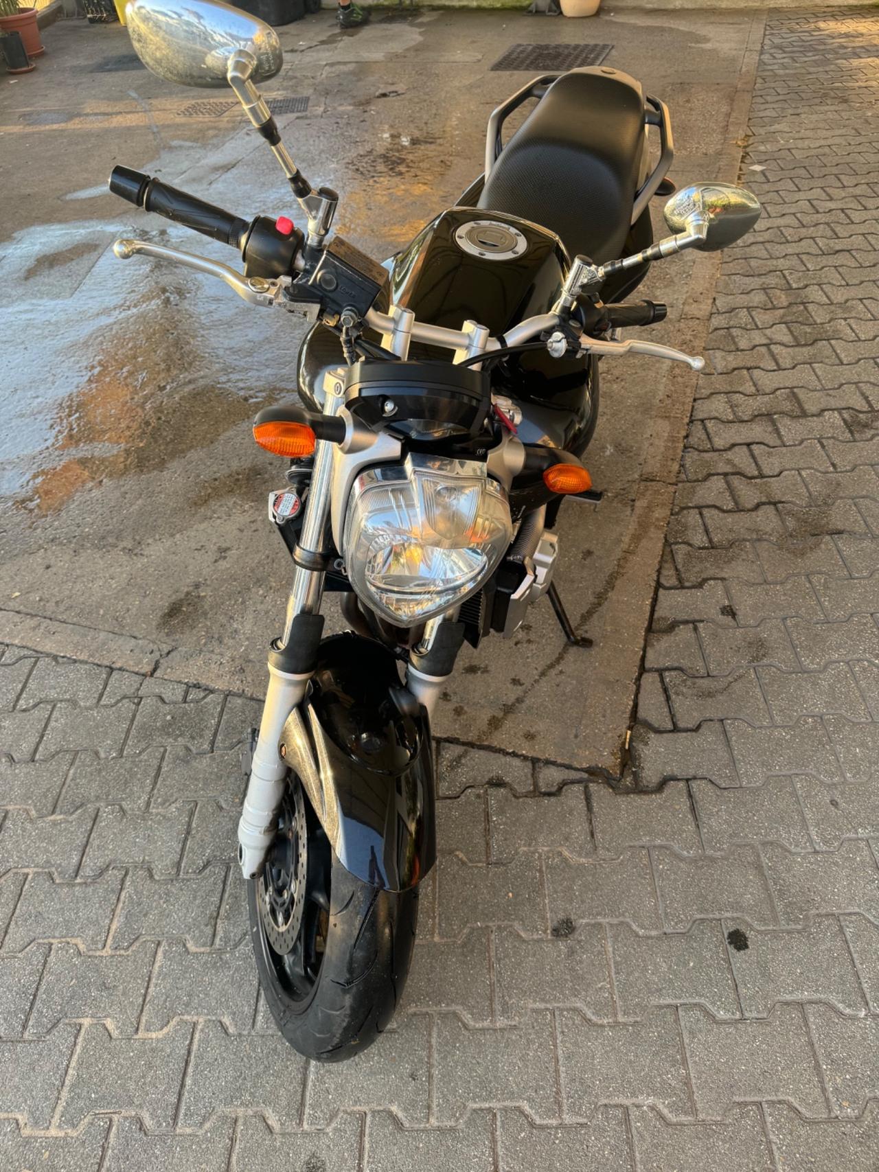 Yamaha FZ6