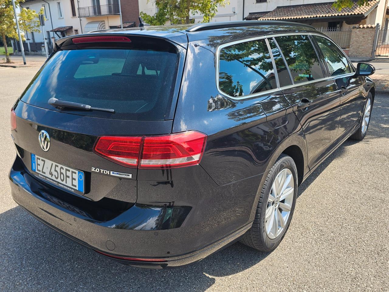 Volkswagen Passat Station Wagon 2.0 TDI 150 cv EURO 6 Dsg Comfortline Ok Permute / Navigatore