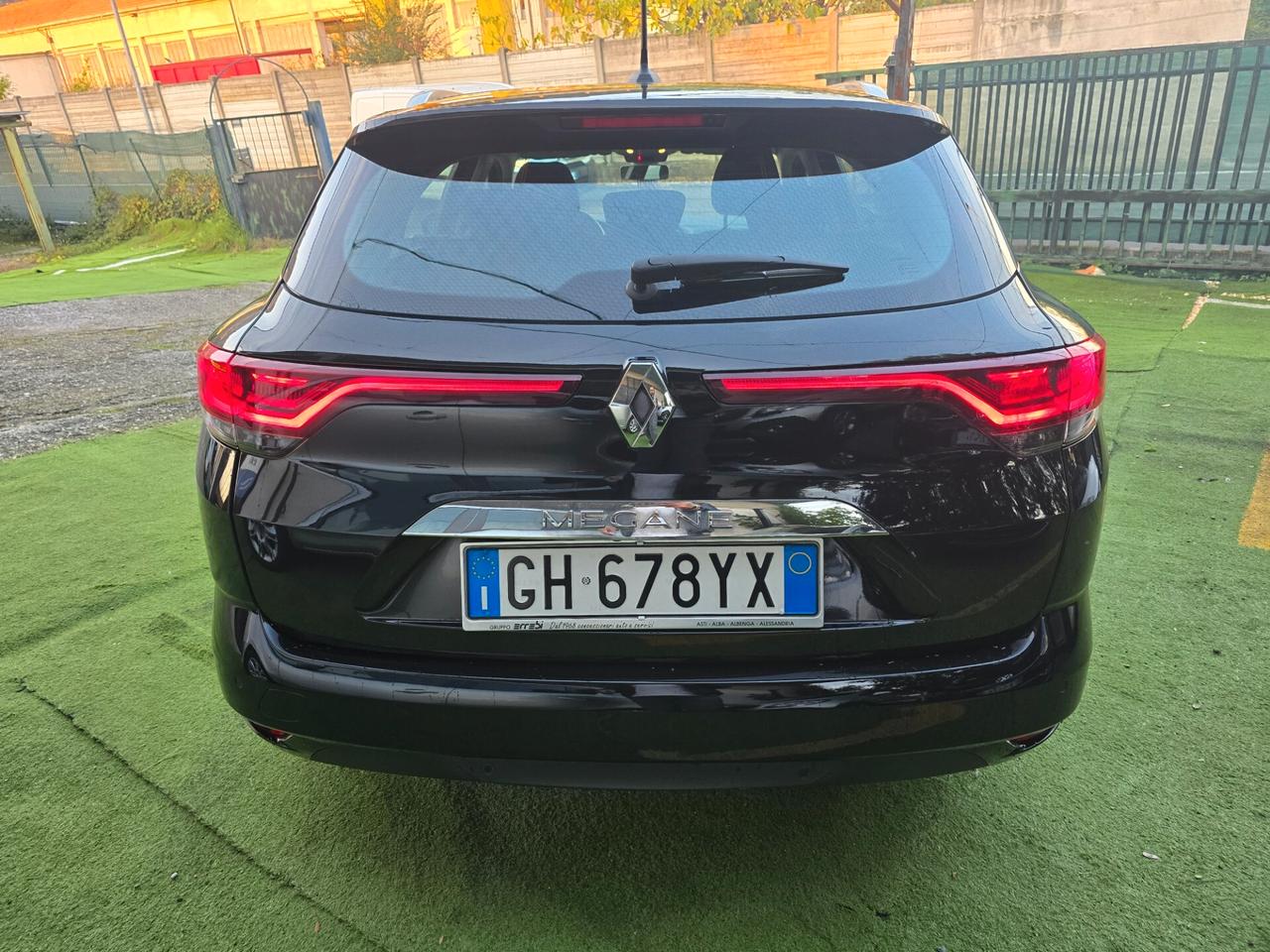 Renault Megane 1.5DCI 115CV EURO6 140000KM-2022