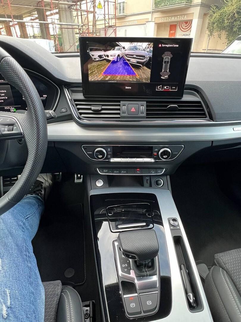 Q5 2.0 tdi mhev Identity Black quattro s-tronic