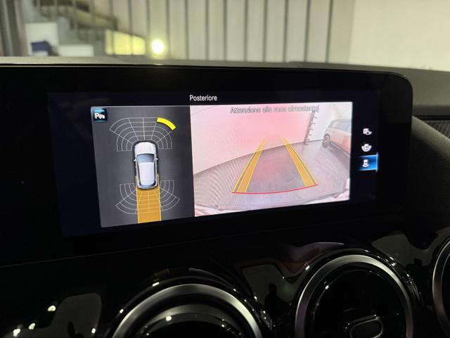 MERCEDES-BENZ GLA 200 d Automatic Premium