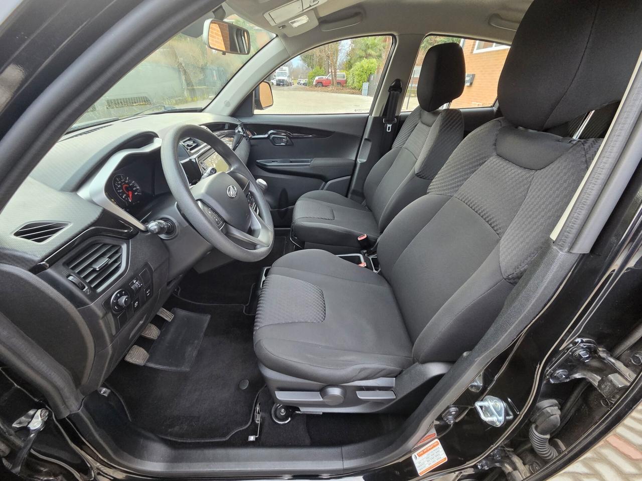 Mahindra KUV100 1.2 VVT K8 87cv