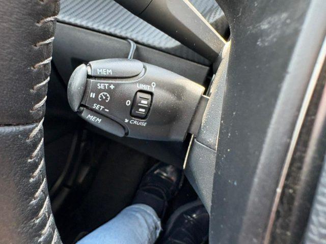 PEUGEOT 2008 BlueHDi 110 S&S Active