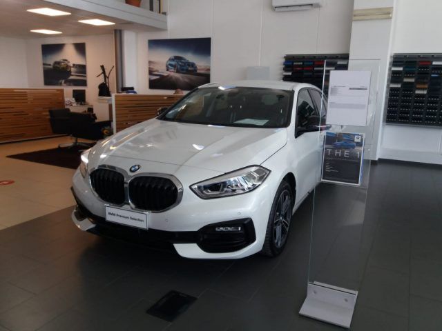 BMW 118 i 5p. Sport