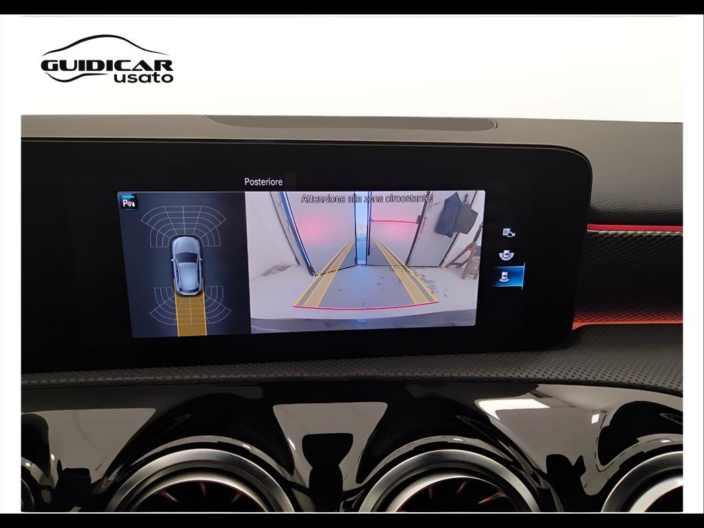 Mercedes-Benz Classe A - W177 2018 - A 180 d Sport auto