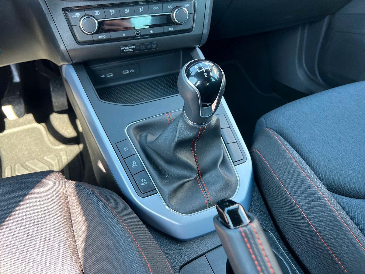 SEAT Arona 2022 - Arona 1.0 ecotsi FR 95cv