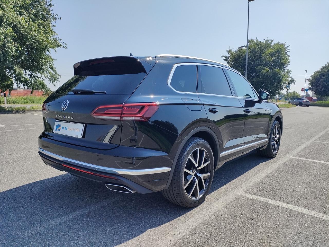 VOLKSWAGEN Touareg 3.0 V6 tdi Elegance 286cv tiptronic