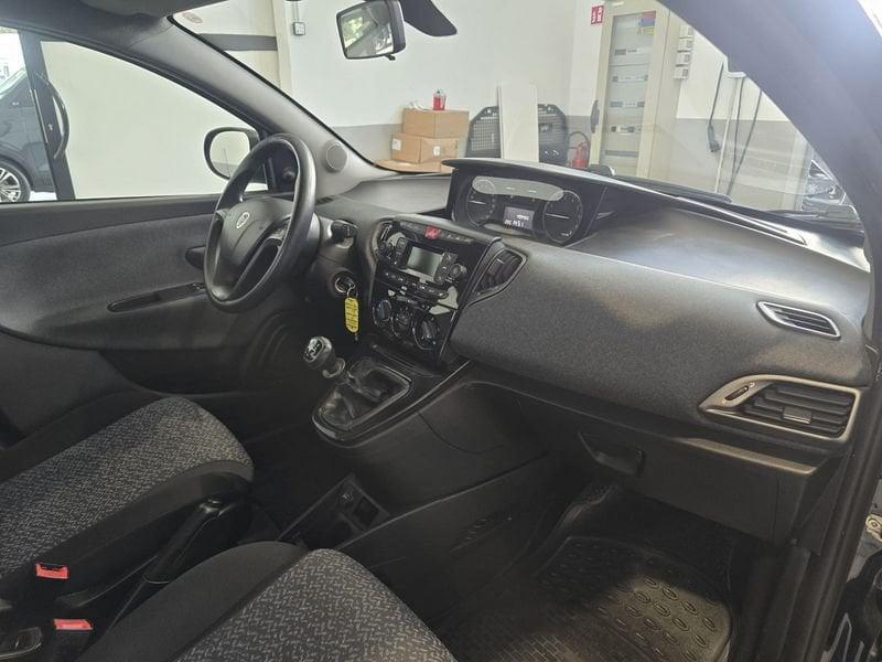 Lancia Ypsilon 1.2 69cv Platinum