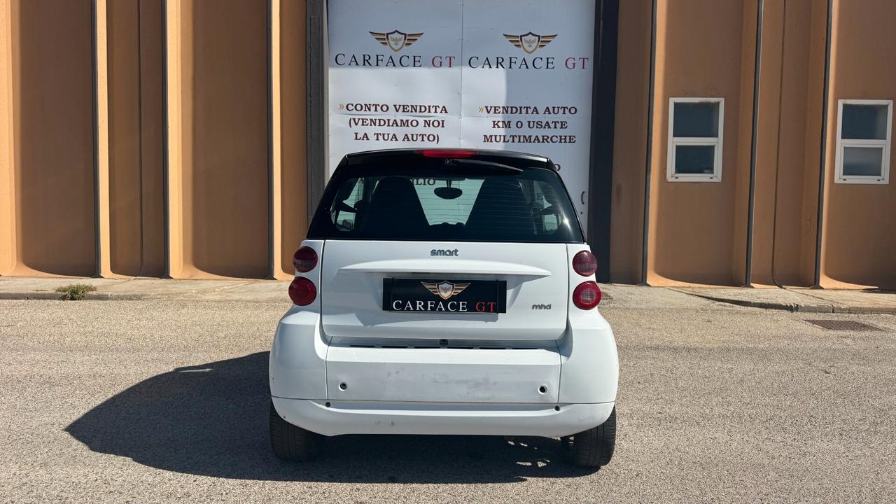 SMART FORTWO 1.0 BENZ - 2011