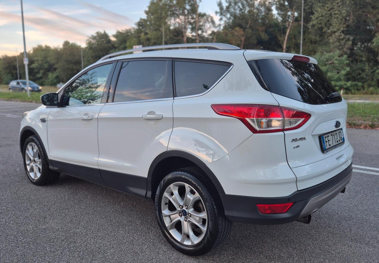 Ford Kuga 2.0 TDCI 150 CV S&S 4WD Powershift Titanium Business
