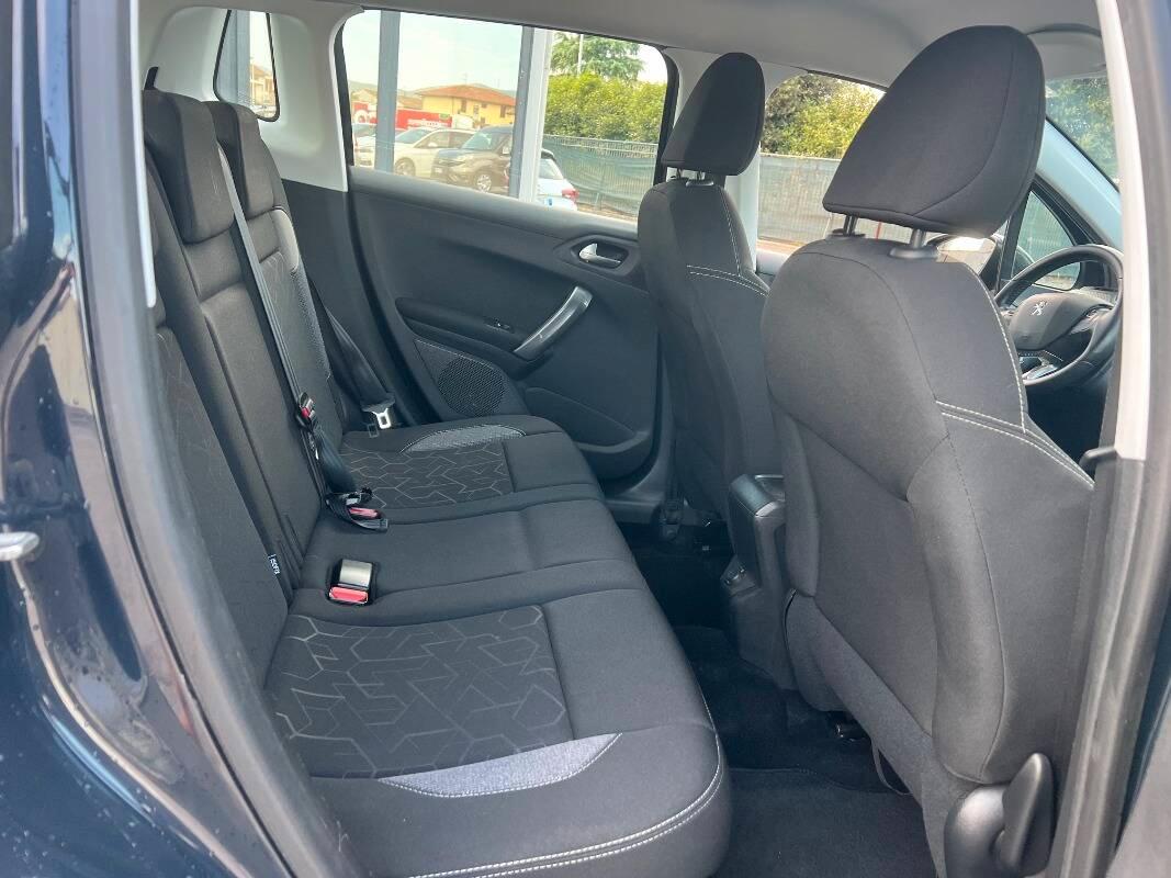 Peugeot 2008 1.2 puretech Allure s&s 82cv my18