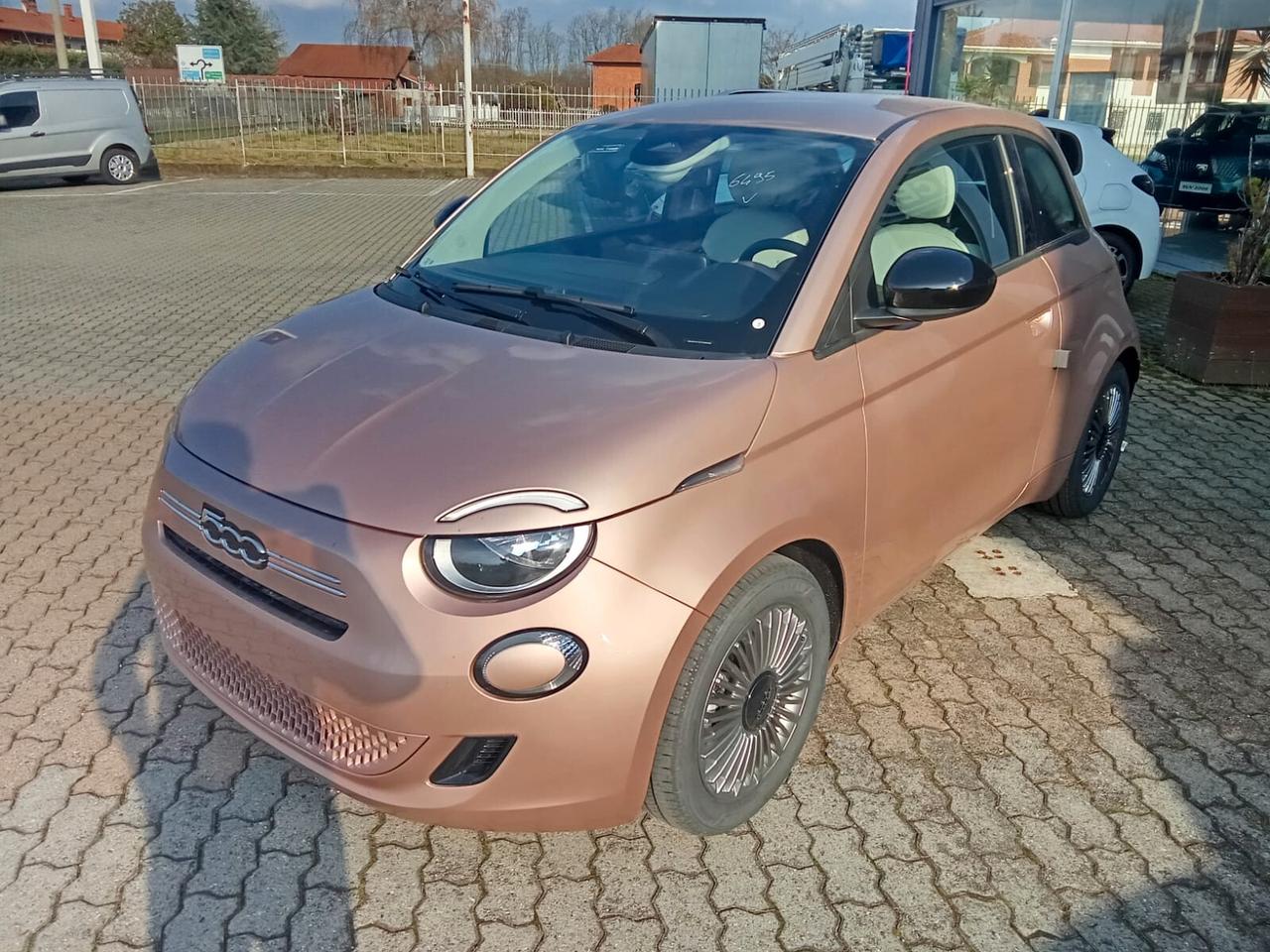 Fiat 500 Berlina Hybrid Icon