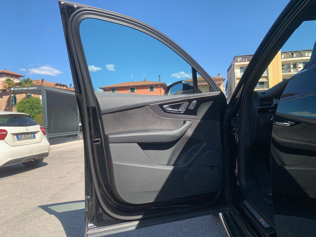 Audi Q7 3.0 50 TDI MHEV S Line