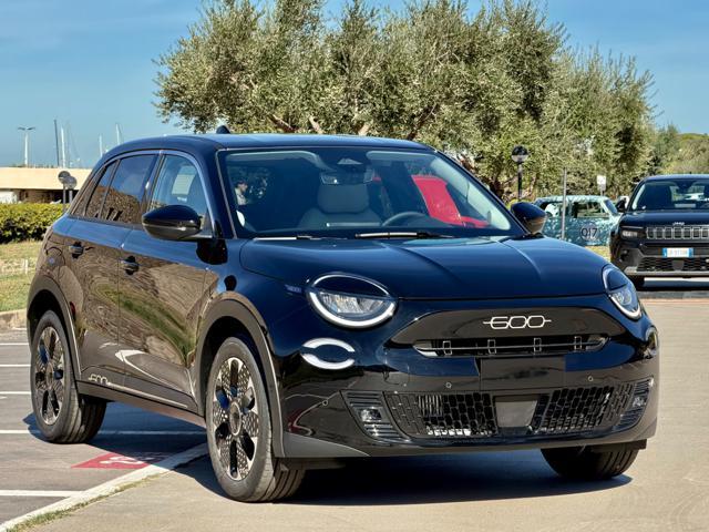 FIAT 600 KM0 LA PRIMA 100CV+CARPLAY WI-FI+18''+RCAM+2PDC