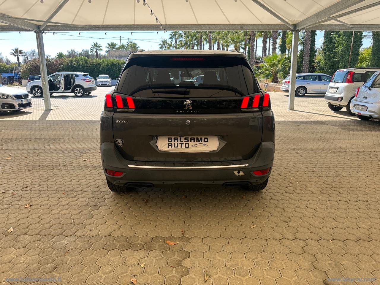 PEUGEOT 5008 BlueHDi 130 S&S EAT8 Allure