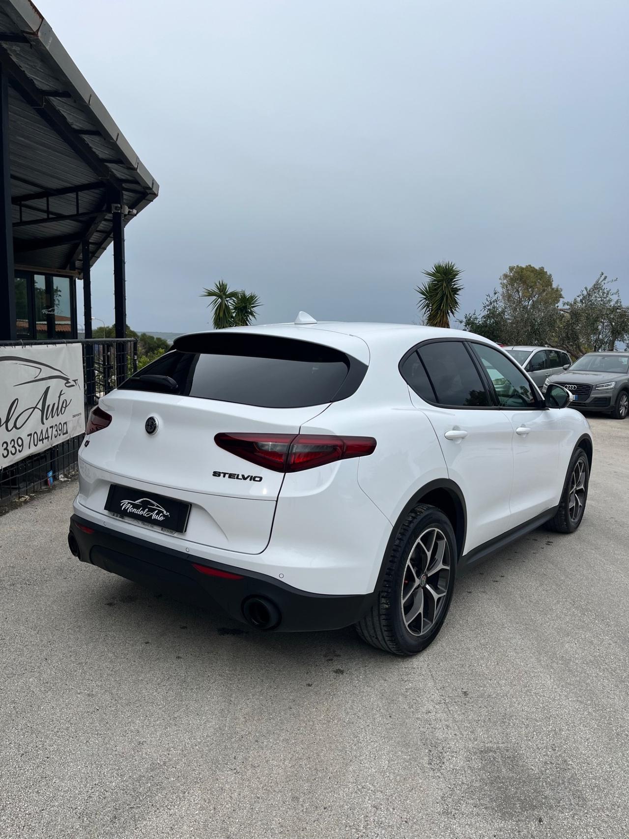 Alfa Romeo Stelvio 2.2 Turbodiesel 190 CV AT8 Q4 Executive