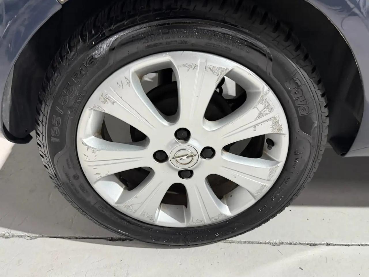 Opel Corsa 3p 1.2 Enjoy